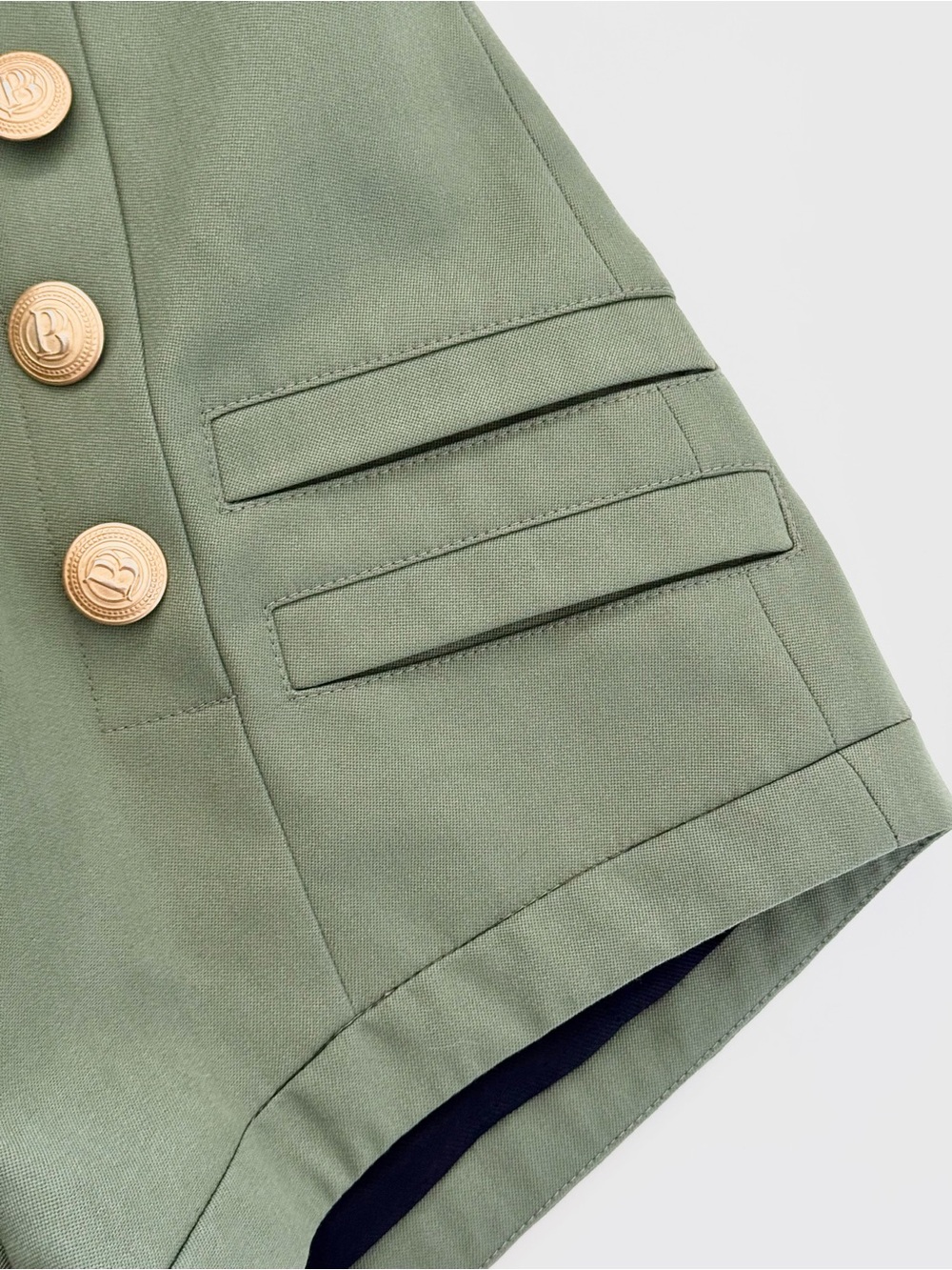 NWT Pierre Balmain Olive Green High-Waist Military Style Button Shorts - Size 34 - Picture 10 of 12